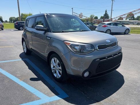 Used 2014 Kia Soul + w/ Primo Package FWD image 11