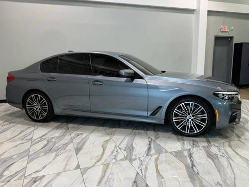 Used 2020 BMW 530i w/ M Sport Package RWD image 5