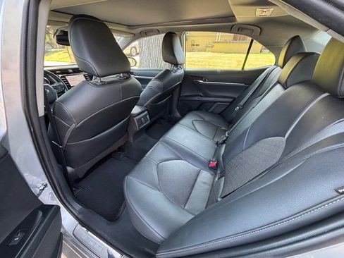 Used 2020 Toyota Camry XSE image 31