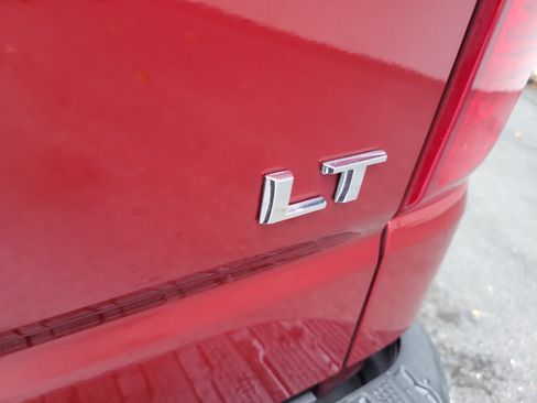 Used 2022 Chevrolet Silverado 1500 LT RWD image 8