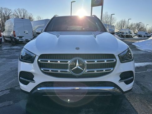 New 2026 Mercedes-Benz GLE 450e 4MATIC image 2