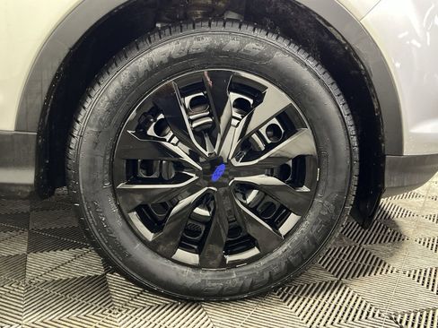 Used 2018 Ford Escape S image 8