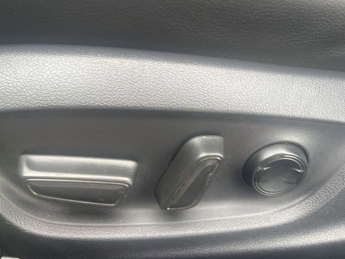 Used 2018 Toyota Camry SE image 13