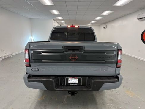 Used 2025 Nissan Frontier PRO-4X w/ Pro Convenience Package image 7