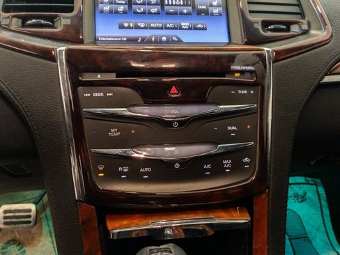 Used 2014 Lincoln MKS AWD w/ Equipment Group 201A image 19