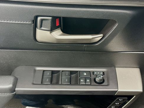 Used 2025 Toyota Tundra Limited image 15