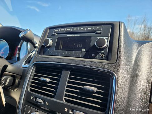 Used 2013 Dodge Grand Caravan SXT w/ Rear Park Assist Pkg image 46