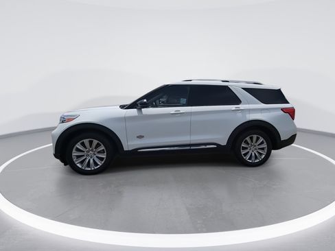 Used 2021 Ford Explorer King Ranch w/ Premium Technology Package RWD image 5