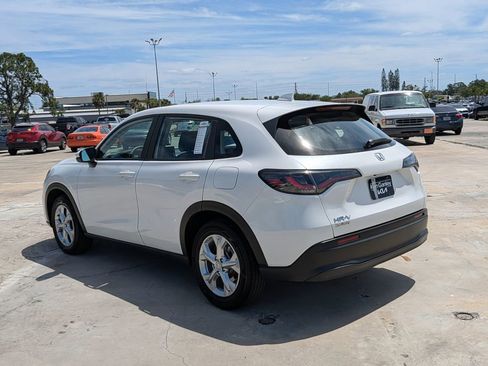 Used 2025 Honda HR-V LX image 6