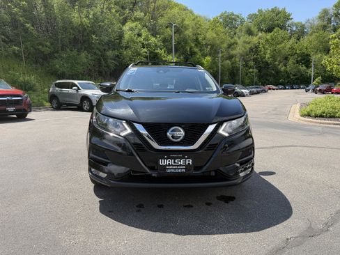 Used 2020 Nissan Rogue Sport SV w/ All-Weather Package AWD/4WD image 8