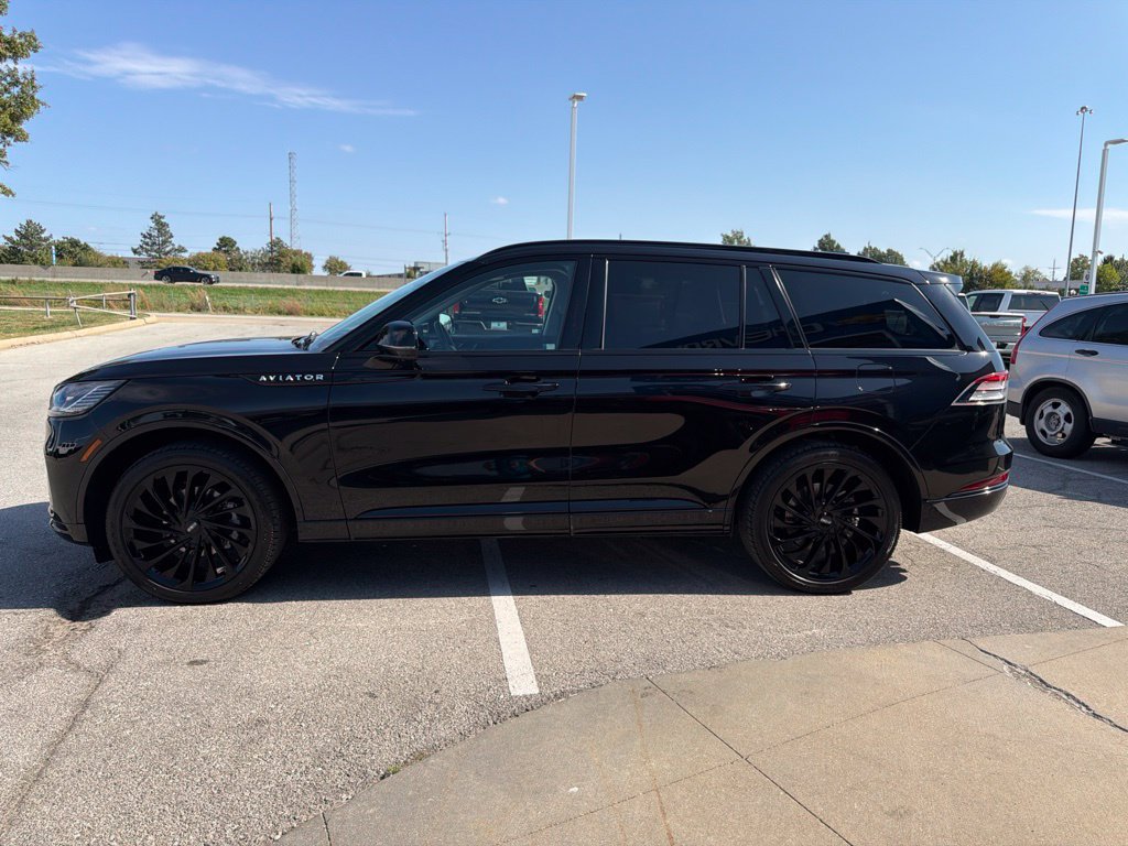 Used 2025 Lincoln Aviator Reserve w/ Equipment Group 201A AWD/4WD image 6