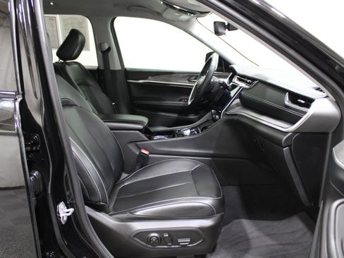 Used 2021 Jeep Grand Cherokee L Limited image 36