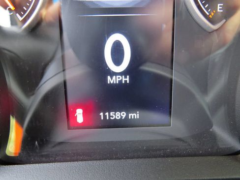 Used 2025 Jeep Wrangler Sport AWD/4WD image 20