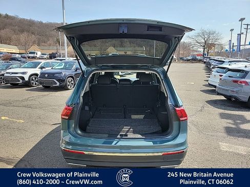 Used 2020 Volkswagen Tiguan SE w/ Panoramic Sunroof Package image 59