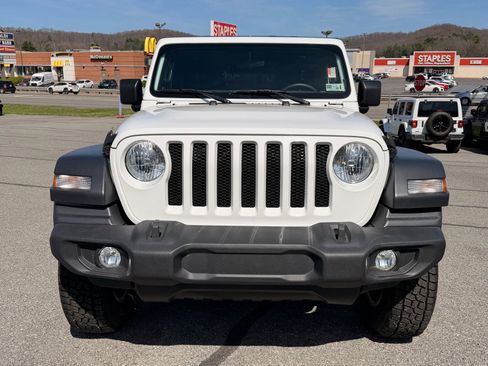 Used 2023 Jeep Wrangler Unlimited Sport AWD/4WD image 9
