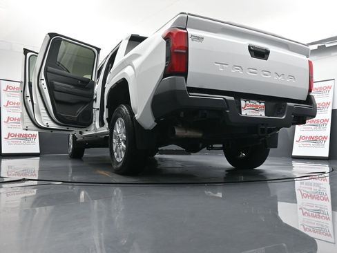 Used 2024 Toyota Tacoma SR image 44