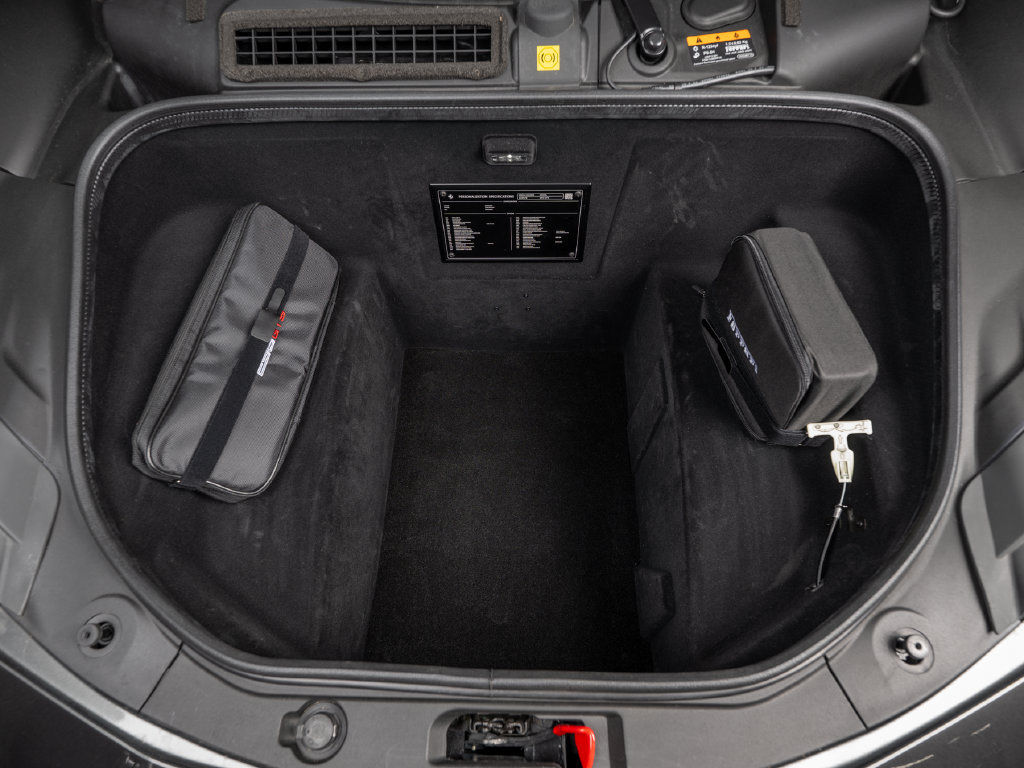 Certified 2026 Ferrari 296 GTS RWD image 34
