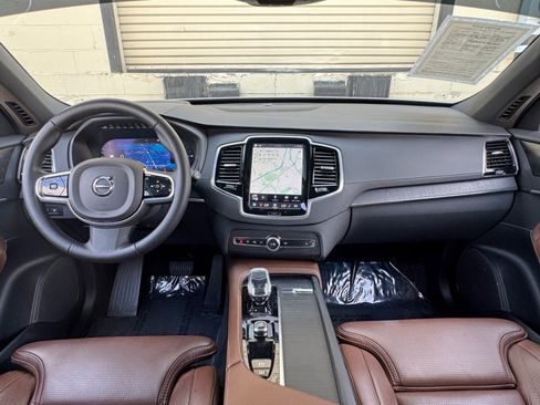 Used 2024 Volvo XC90 T8 Ultimate w/ Protection Package Premier AWD/4WD image 13