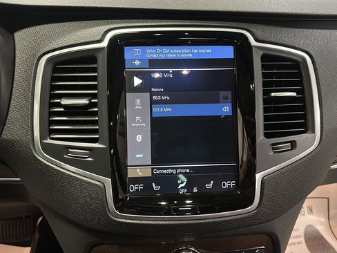 Used 2019 Volvo XC90 T6 Momentum w/ Advanced Package image 20