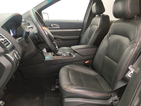 Used 2016 Ford Explorer Sport image 17