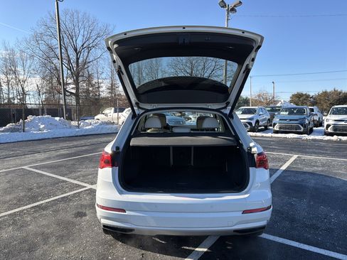 Used 2019 Audi Q3 2.0T Premium image 32