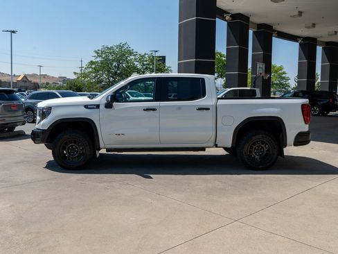 Certified 2024 GMC Sierra 1500 AT4X w/ AT4X AEV Edition AWD/4WD image 4