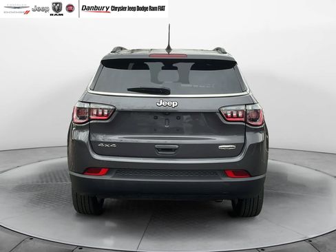 Certified 2024 Jeep Compass Latitude image 6