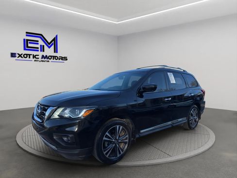 Used 2019 Nissan Pathfinder Platinum FWD image 1