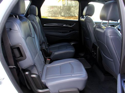 Used 2024 Buick Enclave Essence w/ Experience Buick Package image 34