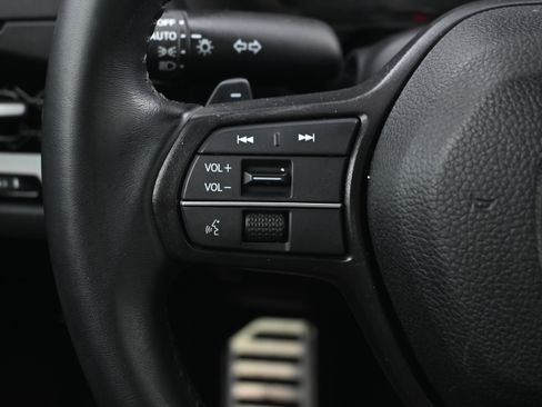 Used 2023 Honda Accord Sport image 39