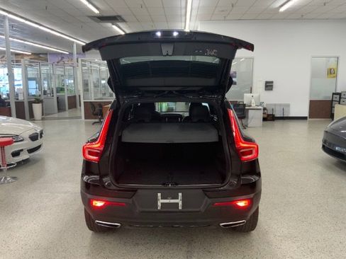 Used 2020 Volvo XC40 T5 R-Design image 30
