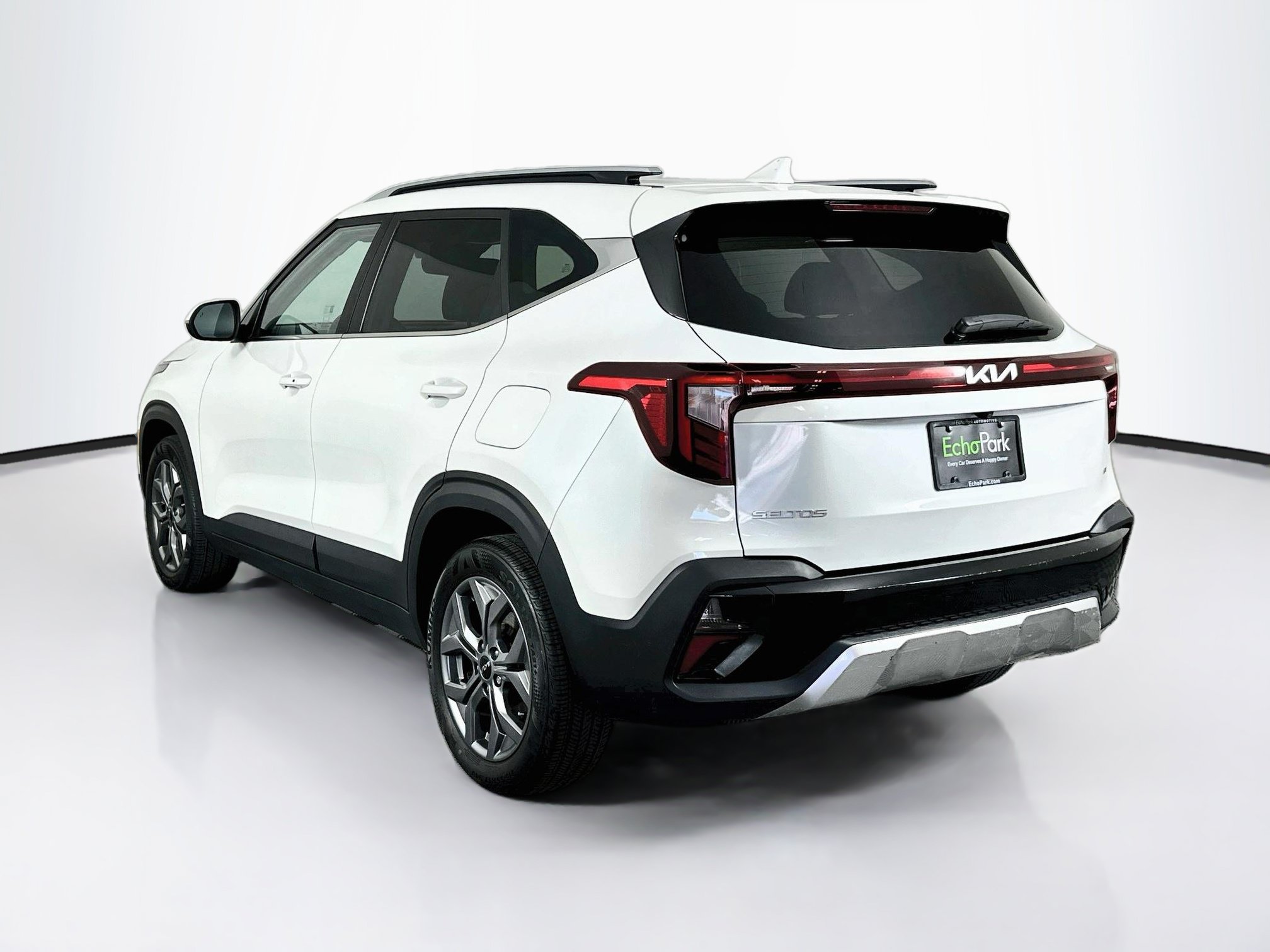 Used 2024 Kia Seltos S AWD/4WD image 5