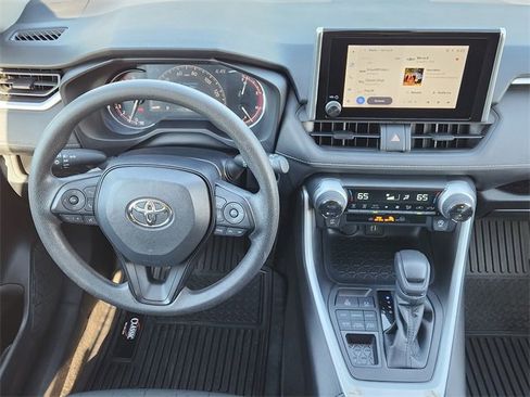 Used 2023 Toyota RAV4 XLE image 28
