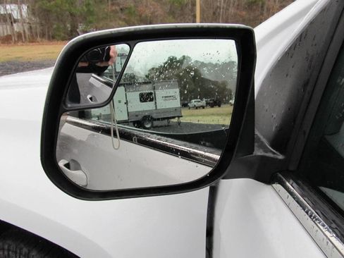 Used 2019 Chevrolet Colorado LT image 19