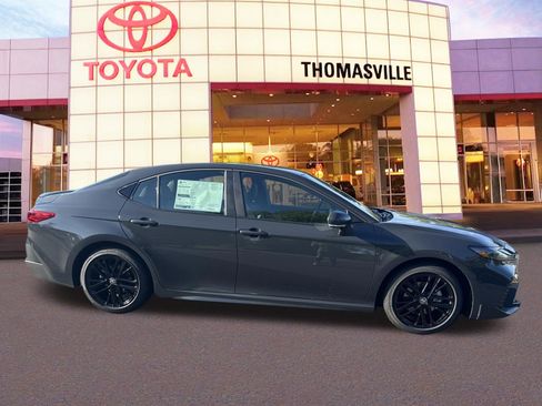 New 2026 Toyota Camry SE FWD image 4