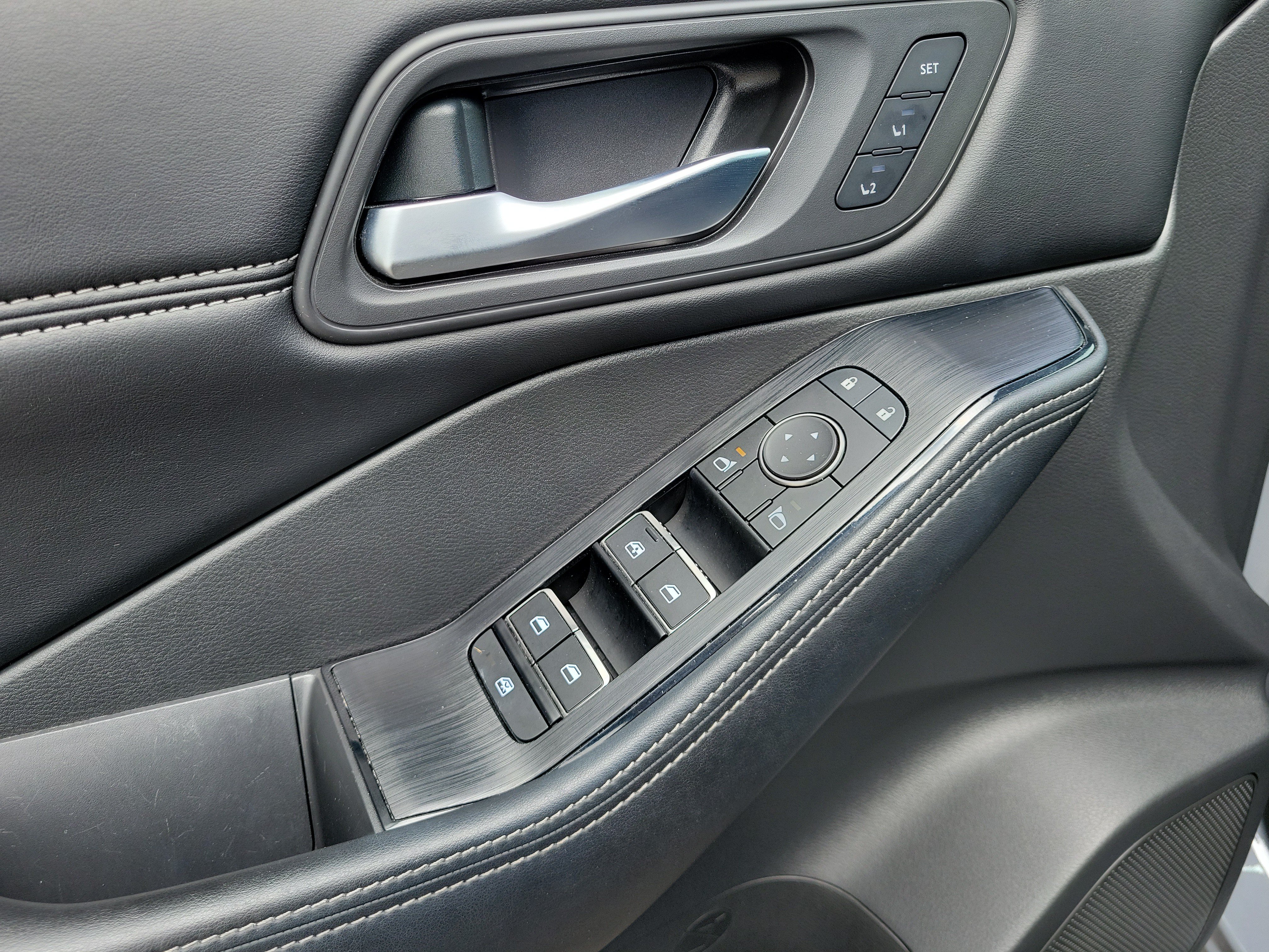 Certified 2023 Nissan Rogue SL w/ SL Premium Package FWD image 16