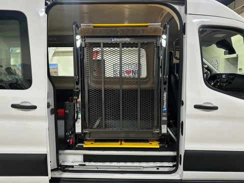 Used 2020 Ford Transit 150 Medium Roof image 31