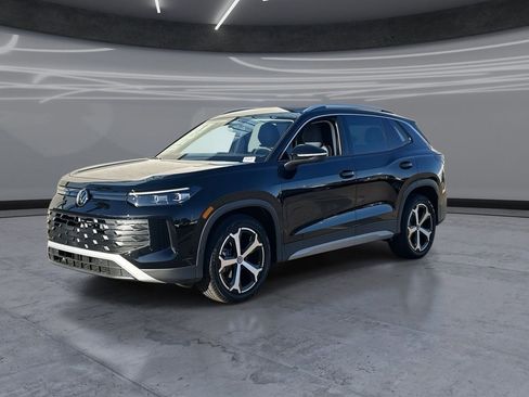 New 2026 Volkswagen Tiguan SE image 3