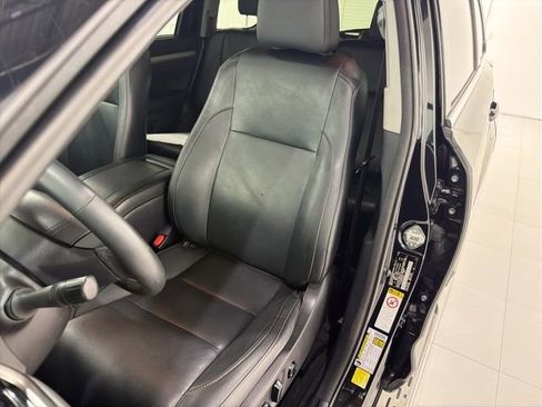 Used 2016 Toyota Highlander XLE AWD/4WD image 13