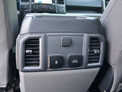 Used 2018 Ford F150 XLT w/ Equipment Group 302A Luxury AWD/4WD image 12