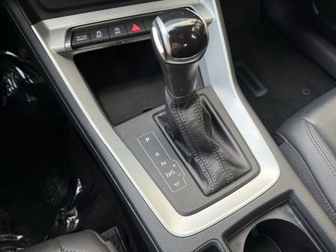 Used 2021 Audi Q3 2.0T Premium image 21