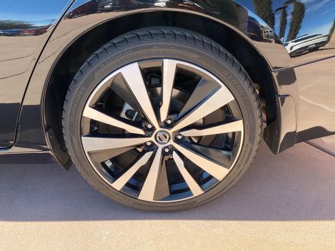 Used 2021 Nissan Altima 2.5 SR w/ SR Premium Package image 41