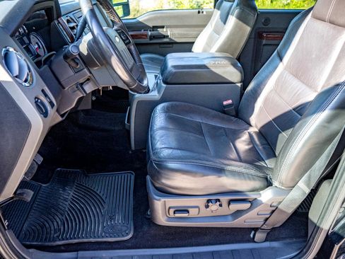 Used 2009 Ford F250 Lariat image 21