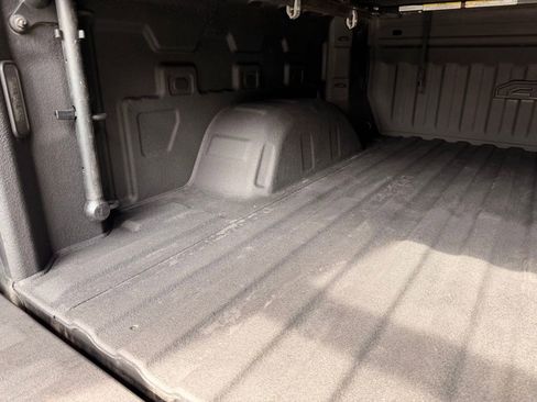 Used 2021 GMC Sierra 1500 AT4 w/ AT4 Premium Package AWD/4WD image 10