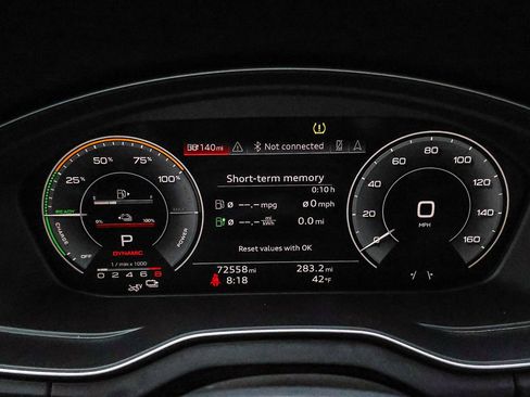 Used 2022 Audi Q5 e Prestige w/ Prestige Package image 34