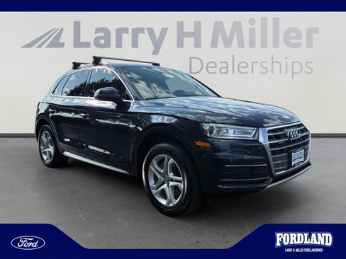 Used 2019 Audi Q5 2.0T Premium w/ Convenience Package AWD/4WD image 7
