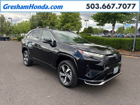 Used 2022 Toyota RAV4 SE w/ Weather & Moonroof Package AWD/4WD image 1