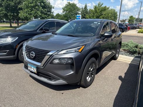 Used 2023 Nissan Rogue S AWD/4WD image 4