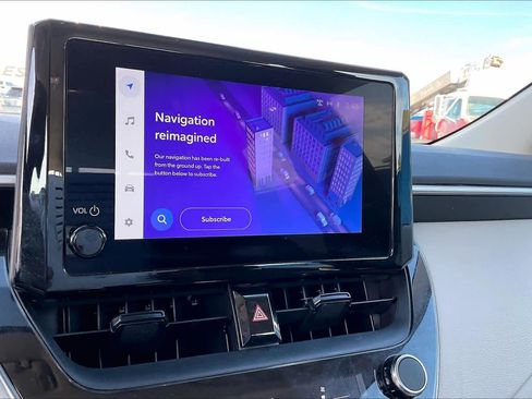 Used 2024 Toyota Corolla LE image 33