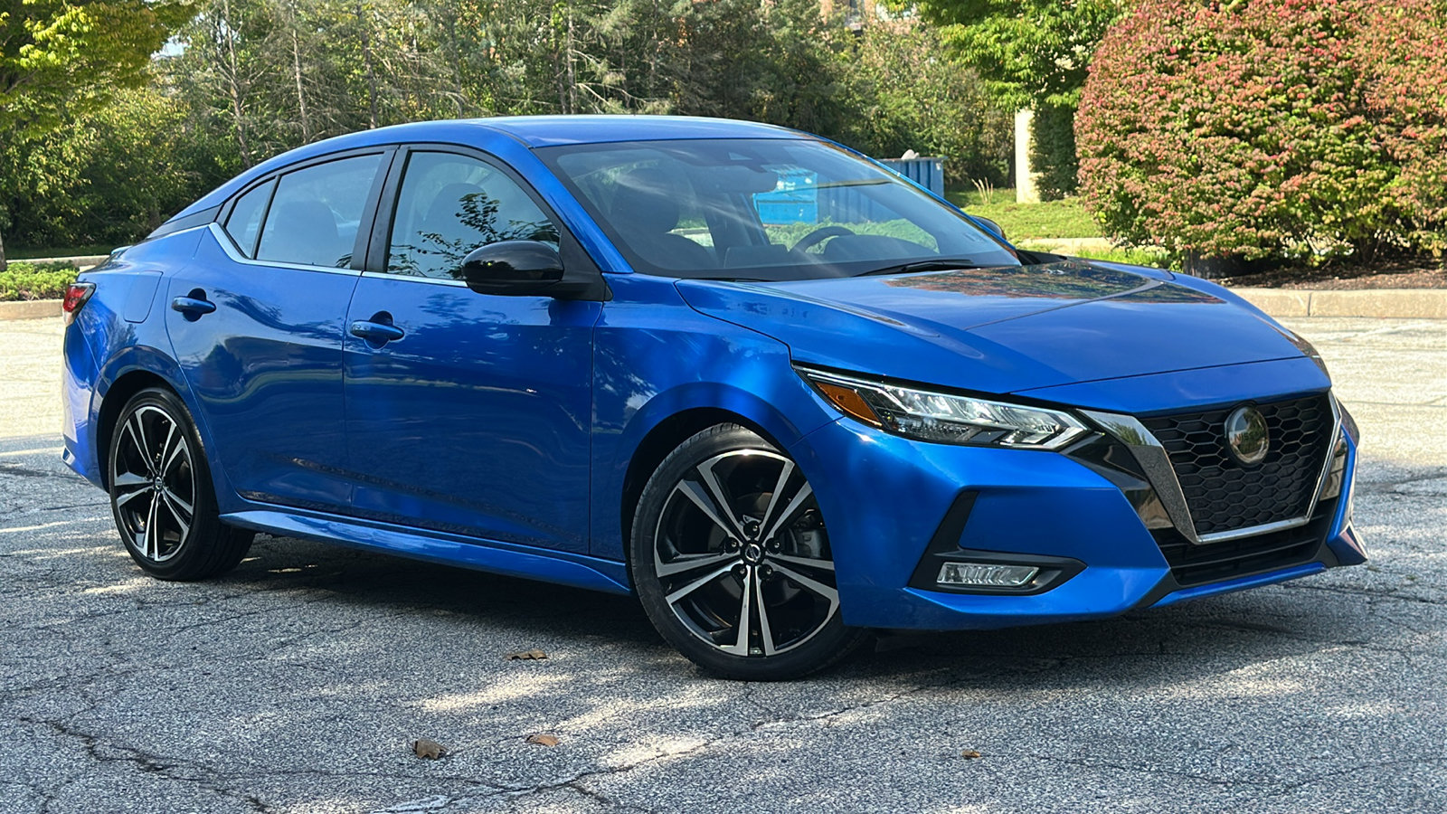 Certified 2023 Nissan Sentra SR w/ Electronics Package FWD image 1